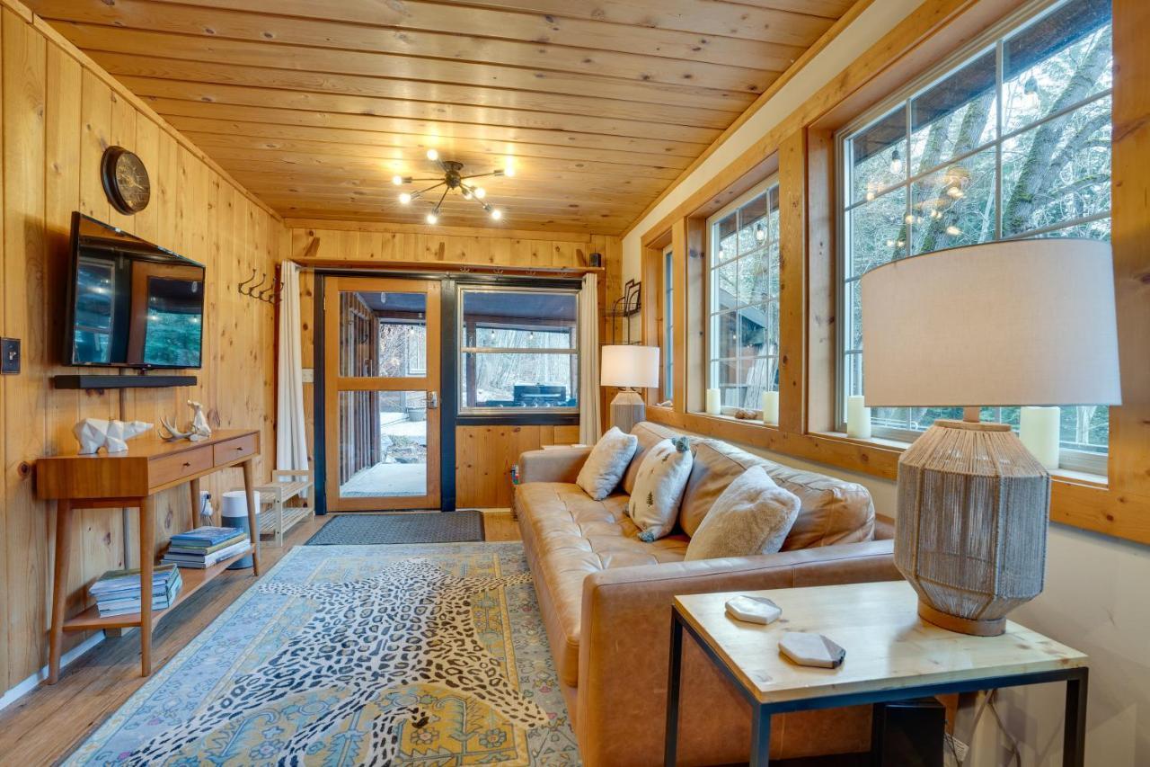 Leavenworth Cabin With Private Hot Tub! Bagian luar foto